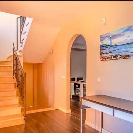 En * لا مانغا ذيل مار مينور